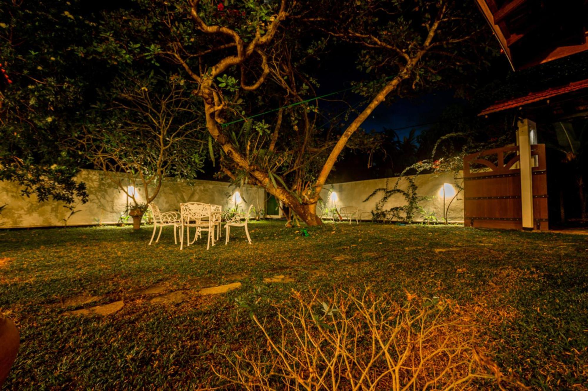 Nibbana Mirissa Hotel ภายนอก รูปภาพ