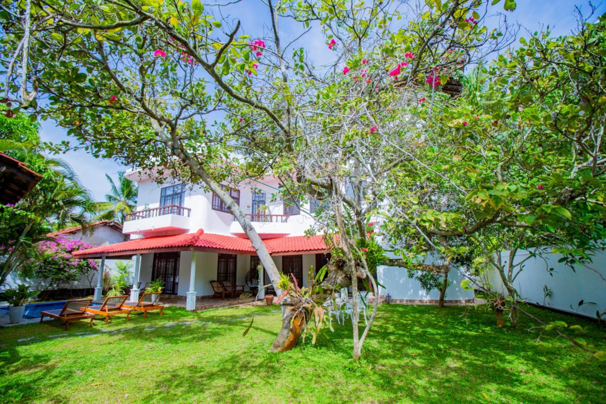 Nibbana Mirissa Hotel ภายนอก รูปภาพ