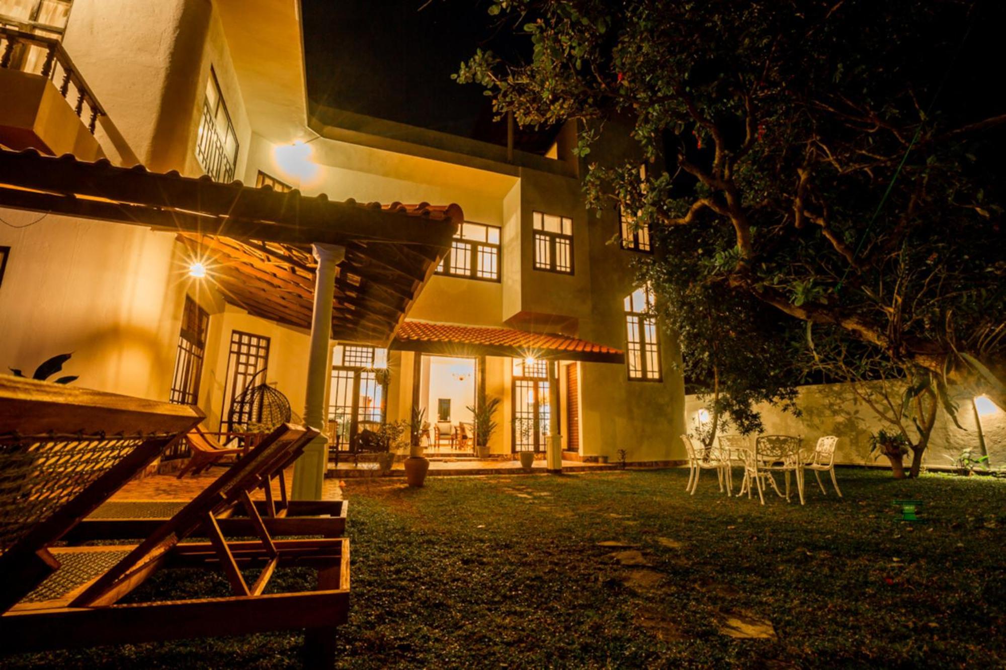 Nibbana Mirissa Hotel ภายนอก รูปภาพ